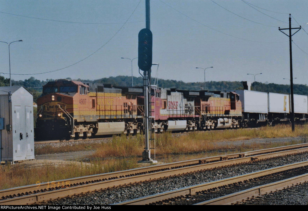 BNSF 4907 West